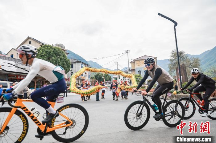 深秋初冬交接之际，黄浦