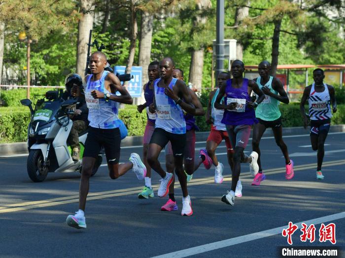 埃塞俄比亚选手夺冠 长春马拉松报名人数创新高