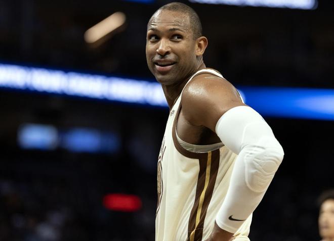 勇士双喜临门 霍福德入围道德奖 杜库大战将启