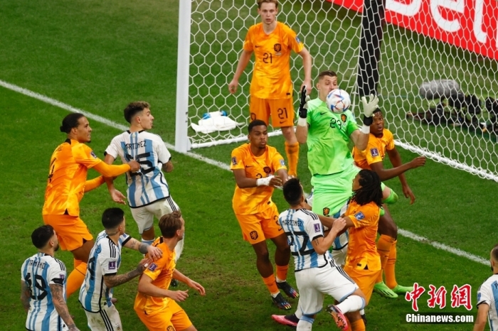 郁金香军团遗憾出局，范加尔老骥伏枥赢得全球