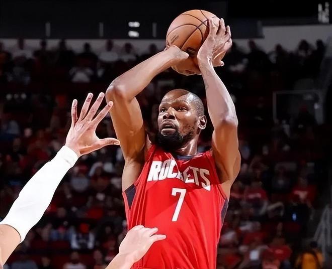 火箭G2惨败湖人 杜兰特23分难救主 史密斯18分成唯